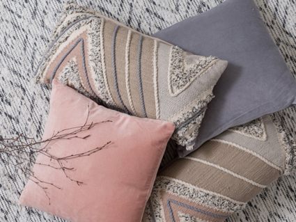 Декоративная подушка Tkano Ethnic с кантом и бахромой 30х60